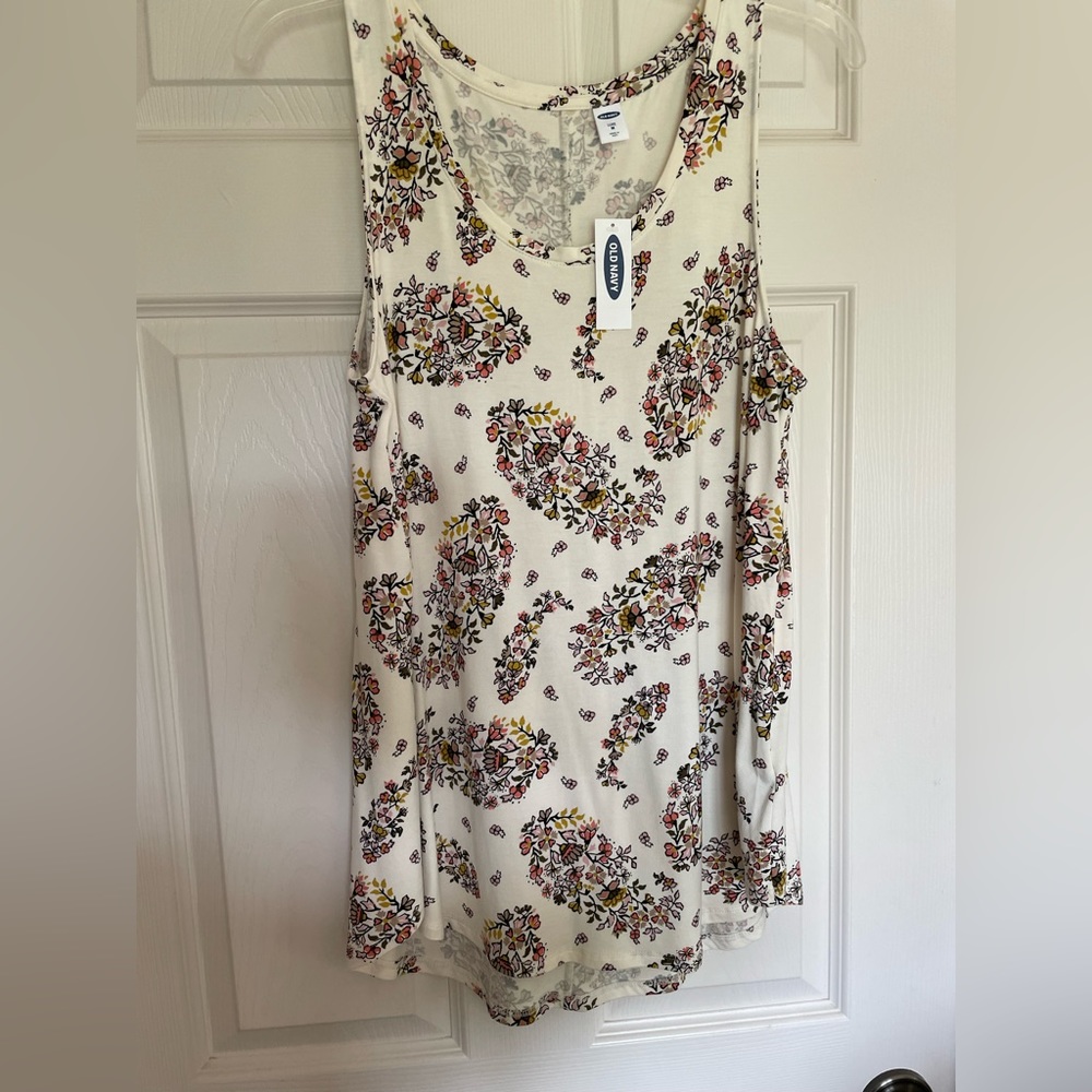A women’s lightweight top